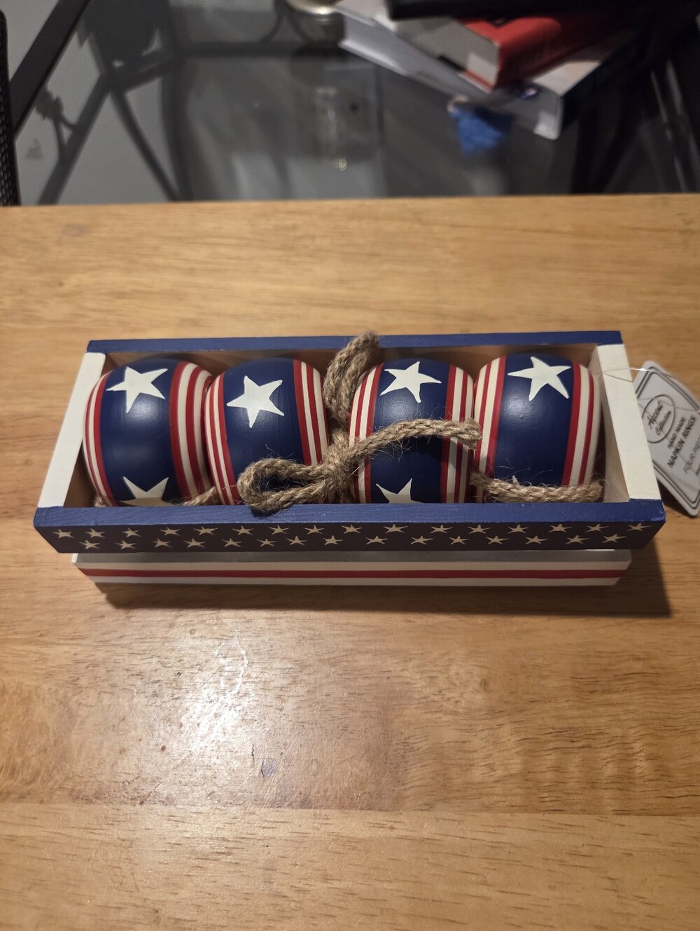 Patriotic Star Wooden Napkin Ring Set (4) - NWT